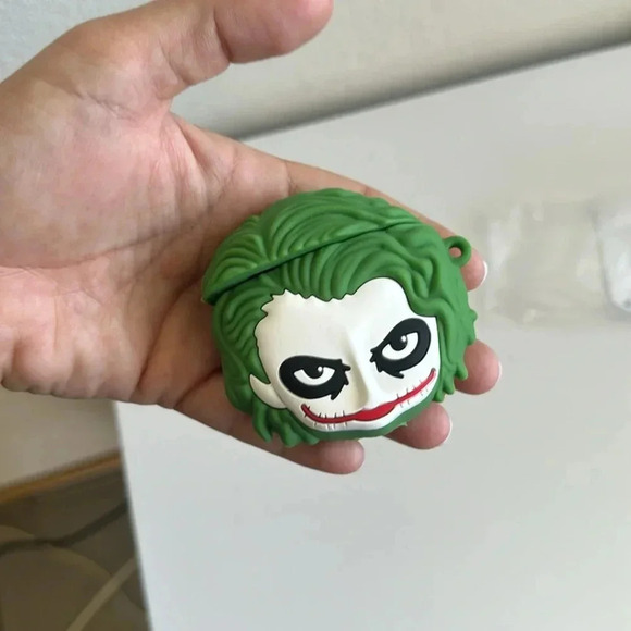 The Joker  AirPods Case 1/2 generación - Picture 3 of 3